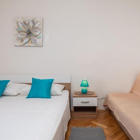 Apartment Beba Dugi Rat Esterno foto